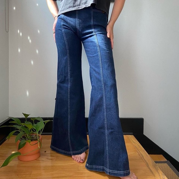 Vintage 90s Body Hugging Denim Flared Blue Jeans 🔥 - Picture 7 of 8